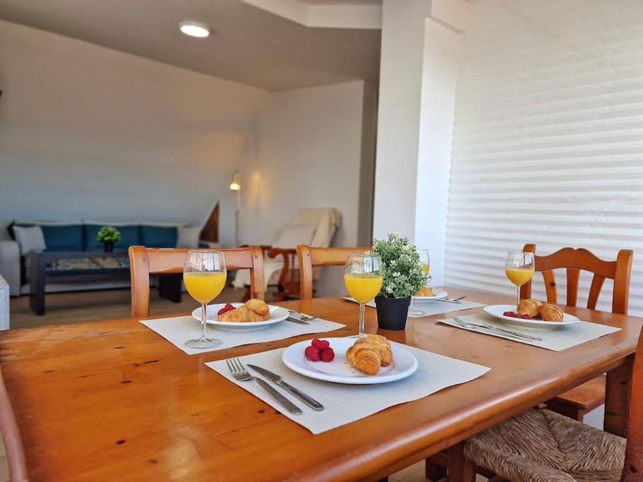 Encantador Duplex Para 6 A 1 Minuto De La Playa Benalmádena Buitenkant foto