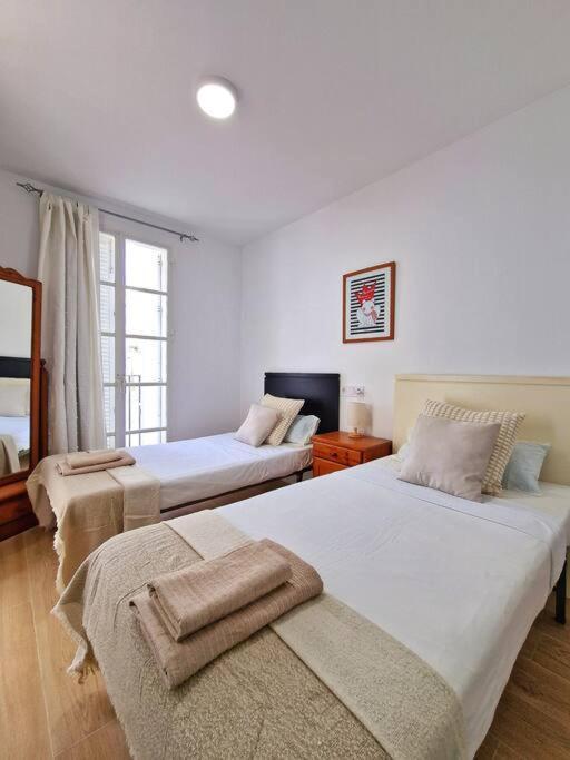 Encantador Duplex Para 6 A 1 Minuto De La Playa Benalmádena Buitenkant foto