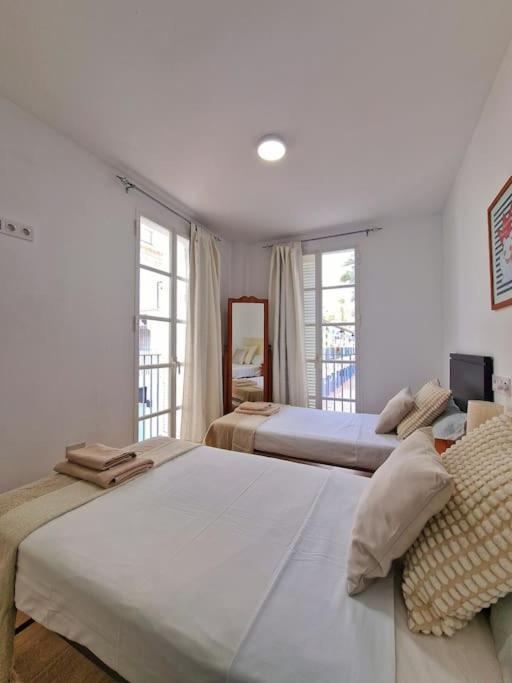 Encantador Duplex Para 6 A 1 Minuto De La Playa Benalmádena Buitenkant foto