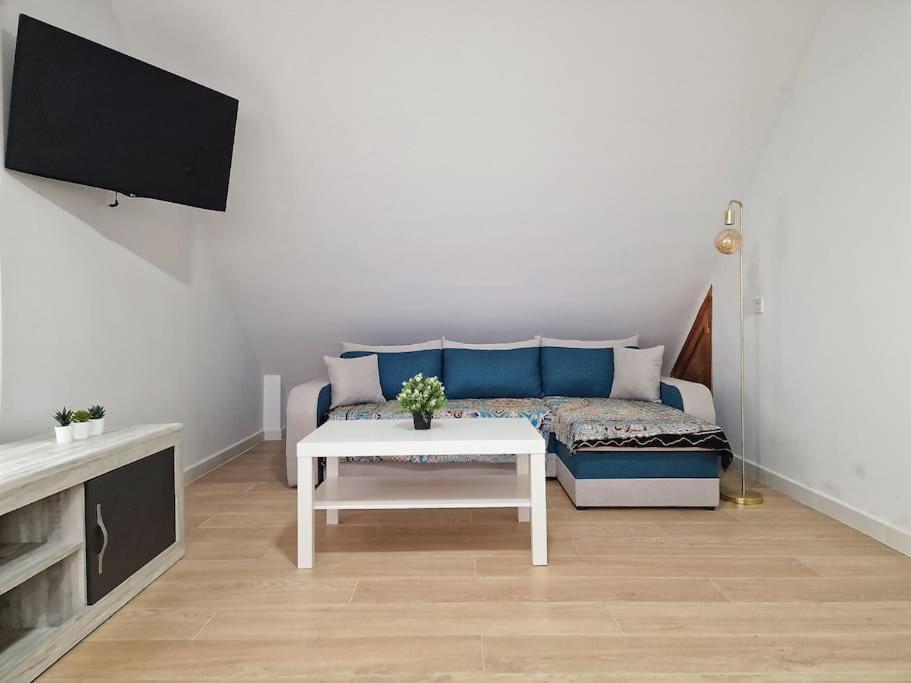 Encantador Duplex Para 6 A 1 Minuto De La Playa Benalmádena Buitenkant foto