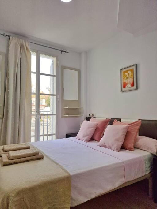 Encantador Duplex Para 6 A 1 Minuto De La Playa Benalmádena Buitenkant foto