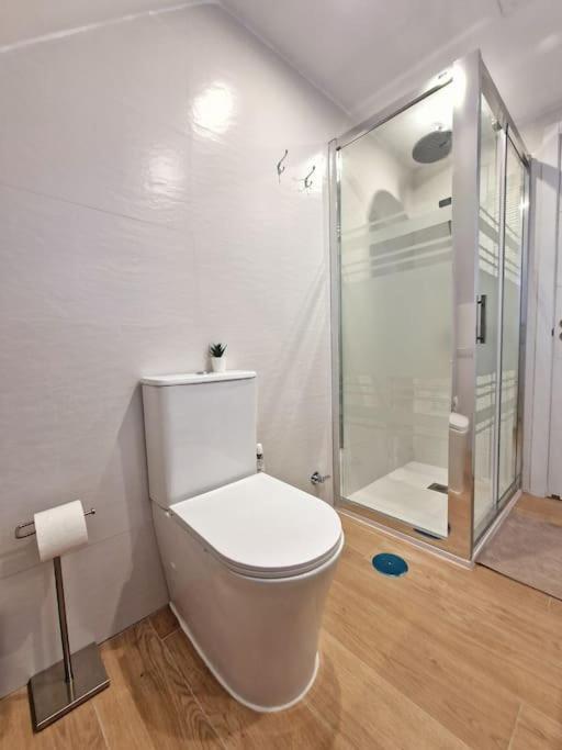Encantador Duplex Para 6 A 1 Minuto De La Playa Benalmádena Buitenkant foto